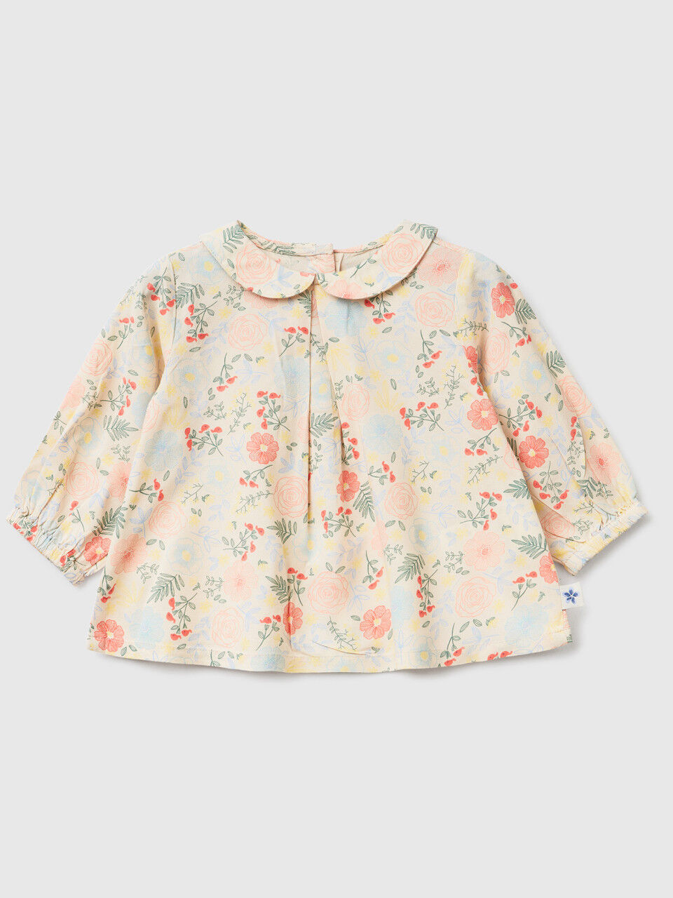 Floral blouse in sustainable viscose