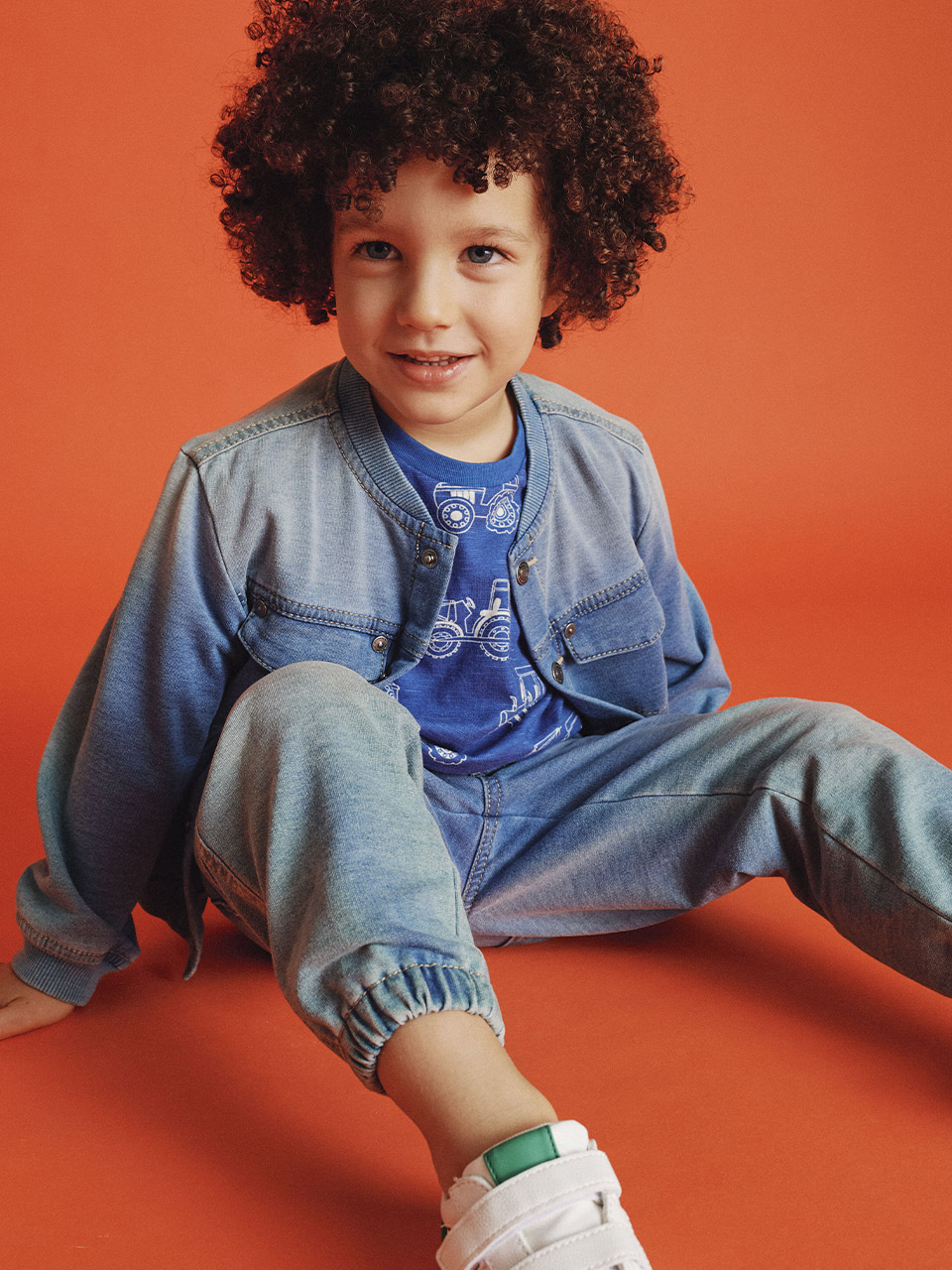 kid boy  <span class="text-l playful">3 months - 4 years</span> benetton