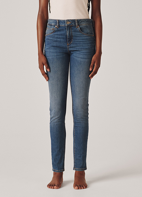 Women's Skinny Fit Jeans