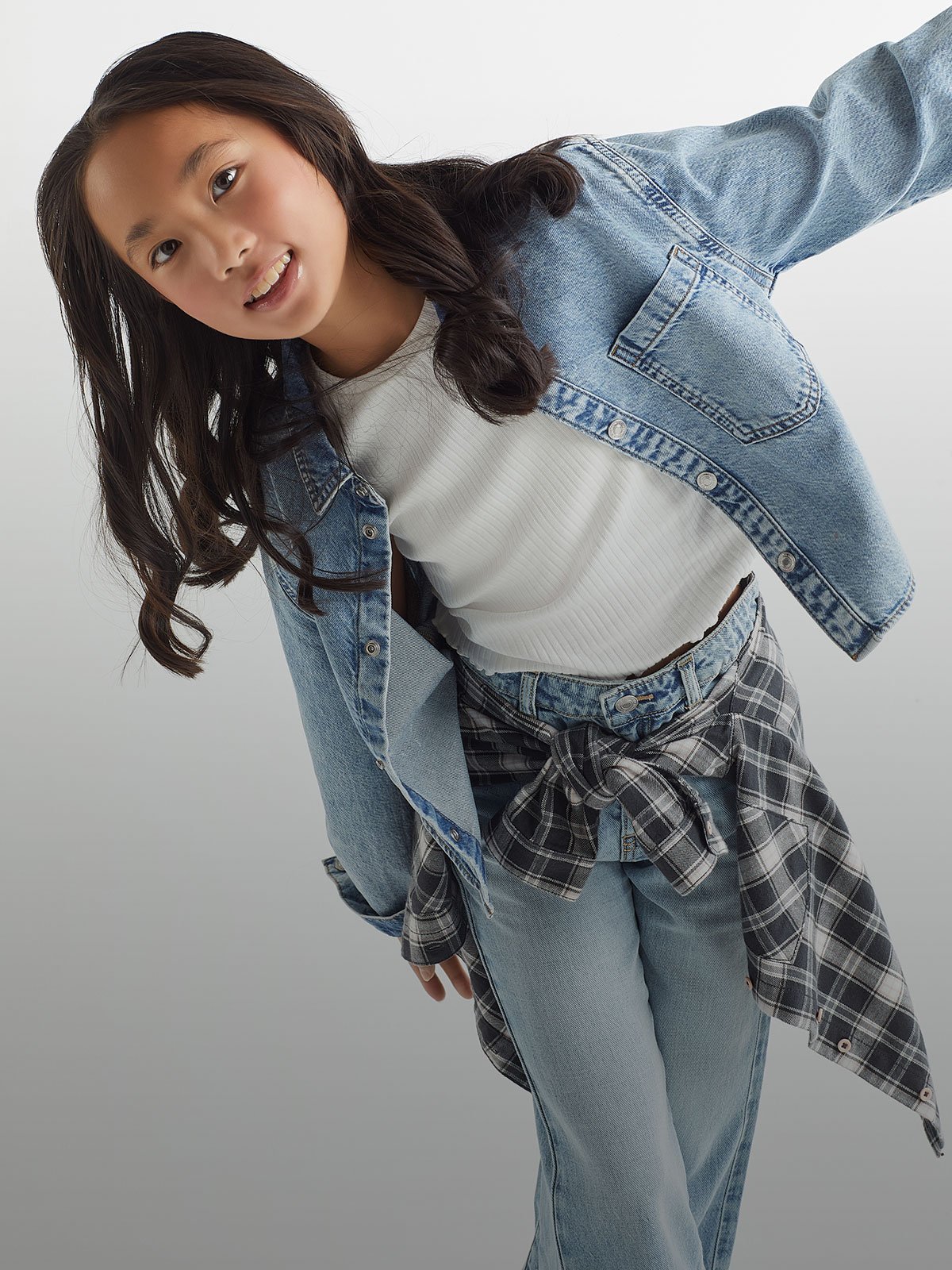 junior girl <span class="text-l playful">(6 - 14 years)</span> benetton