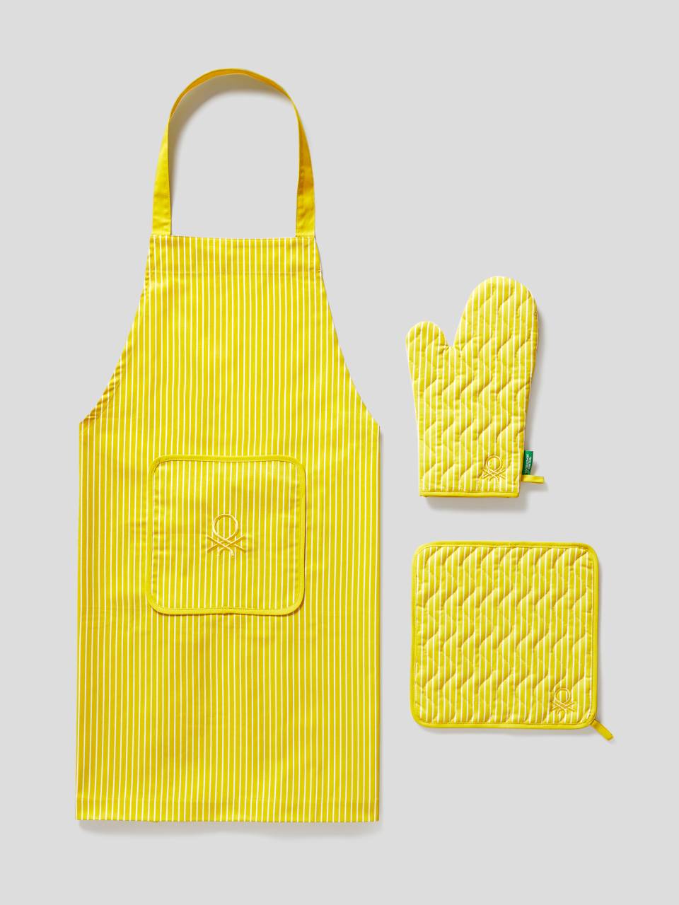Yellow apron cheap