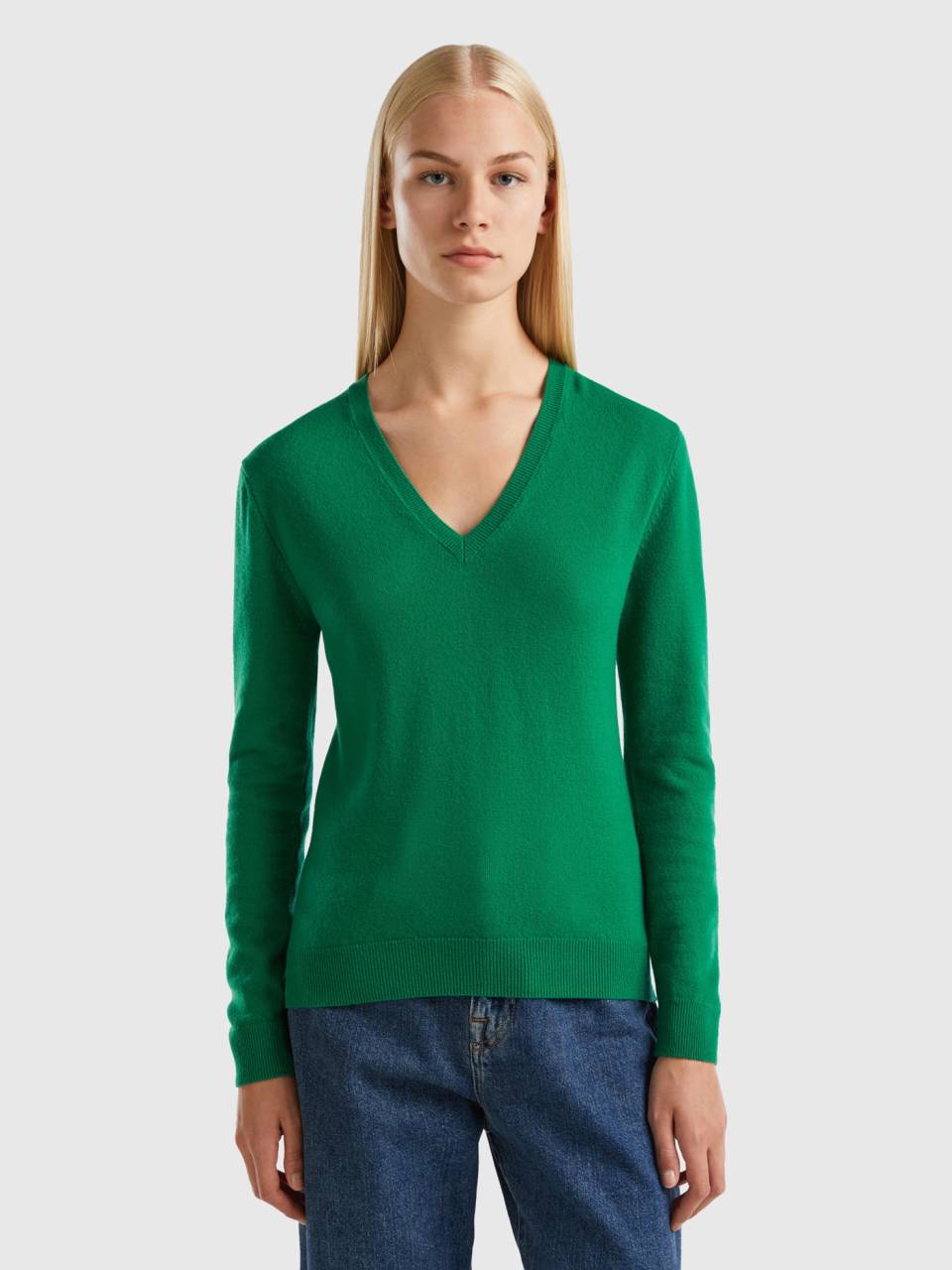 Forest green 2025 v neck sweater